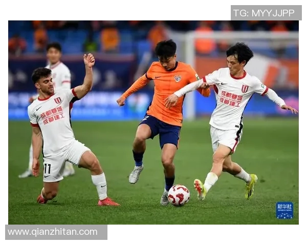 中超足球赛事精彩纷呈各队争夺冠军荣耀与球迷热情共舞