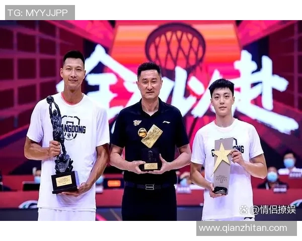 双核联手！胡明轩状态回暖徐杰抛投绝技再现赛场风采